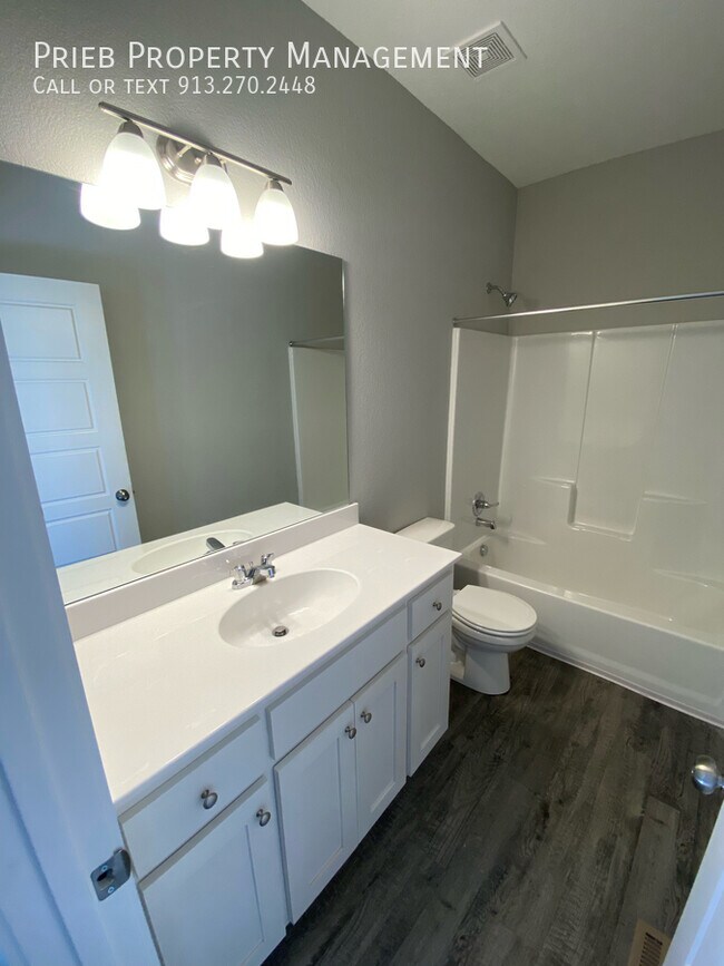 Building Photo - 16970 S Walter St