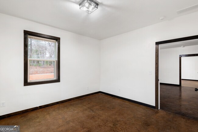 Building Photo - 620 Stiles Rd