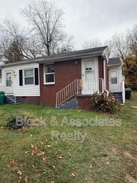 Building Photo - 1009 Albert Ave