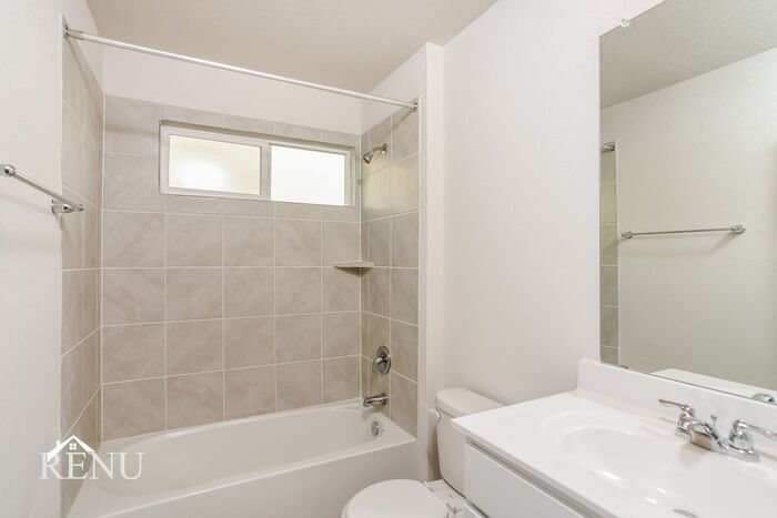 Building Photo - 6839 Encore Oaks