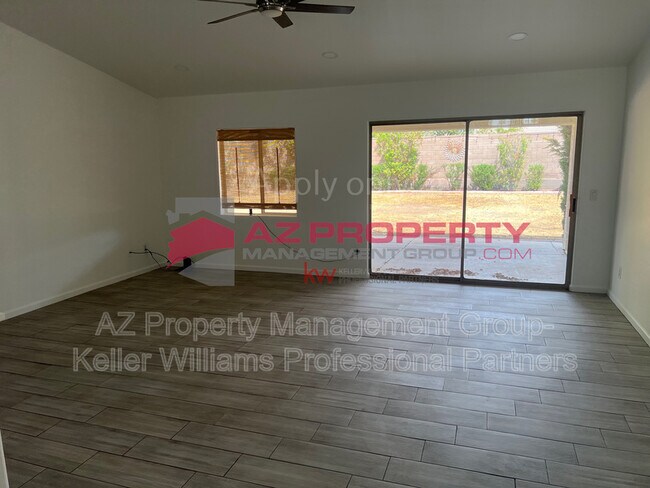 Building Photo - 2447 S 80th Ln