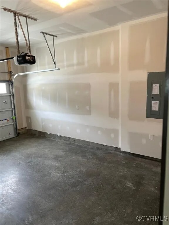 Building Photo - 10823 Farmstead Ml Ln