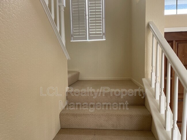 Building Photo - 30322 Marne Way