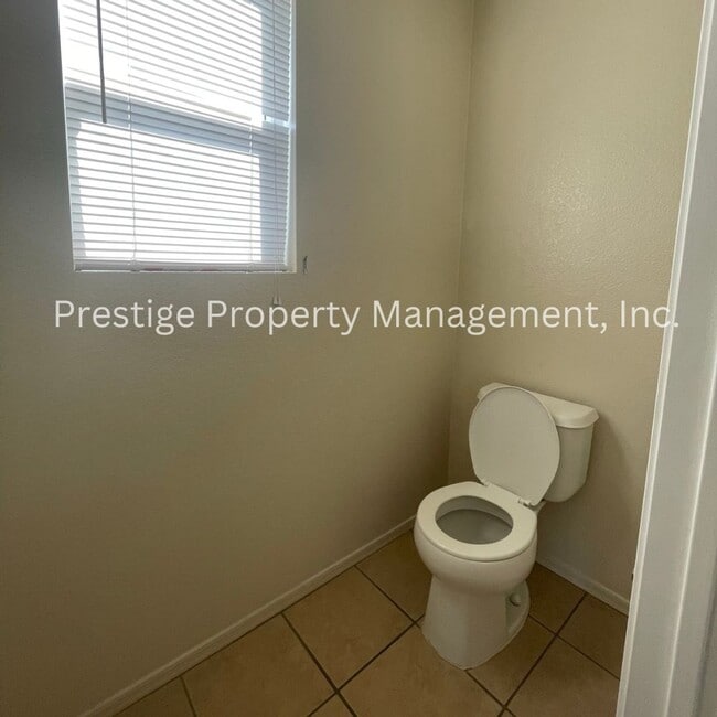 Building Photo - Want to call this 3 bedroom 2.5 bath Home ...