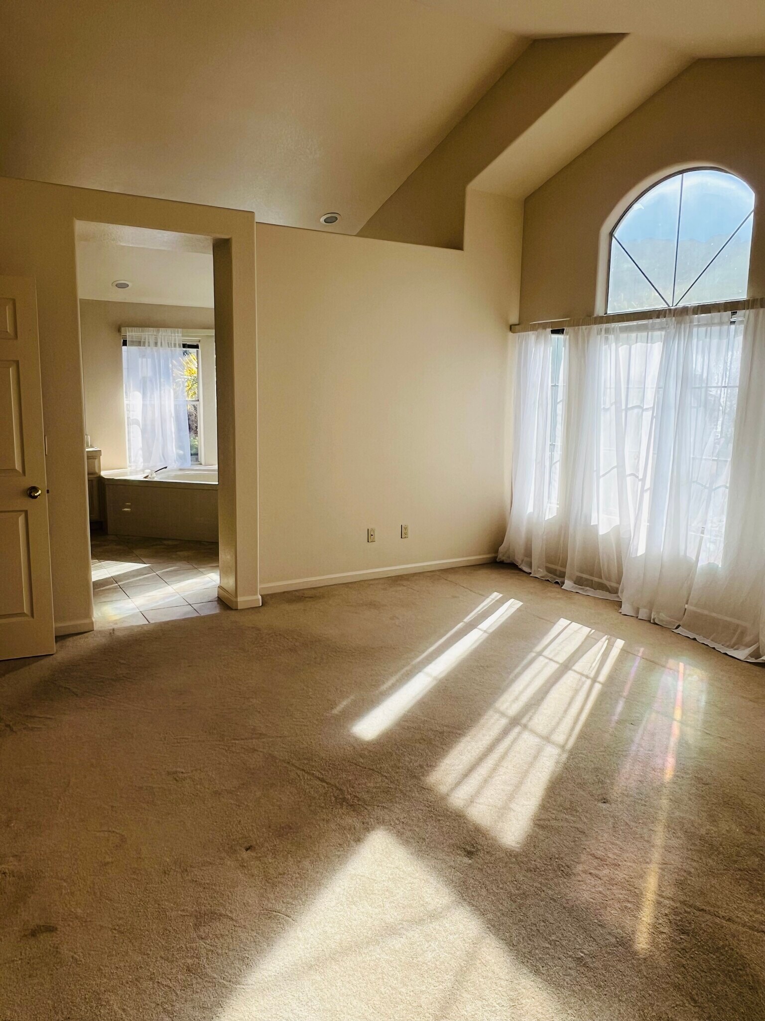 Building Photo - 17614 Winding Creek Rd