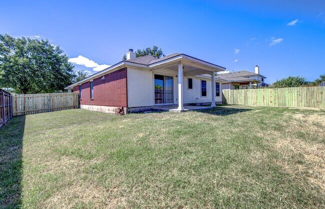 Building Photo - 207 Brentwood Dr