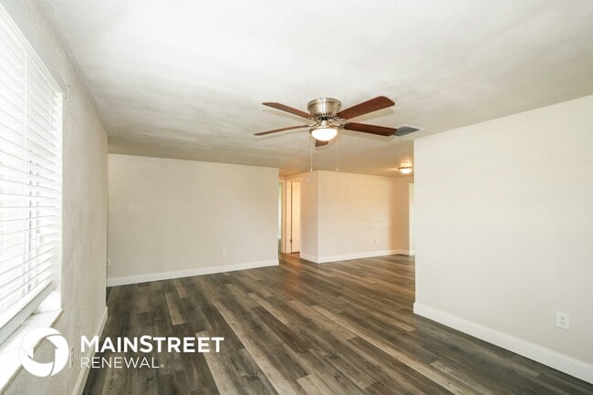 Building Photo - 3626 Bluebell Ln