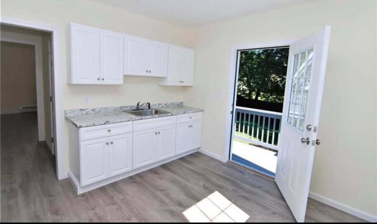 Building Photo - 19 D'Annunzio Ave