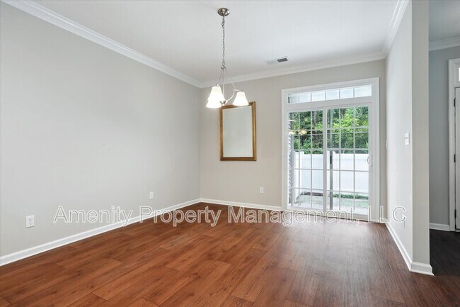 Building Photo - 1208 Kings Land Court