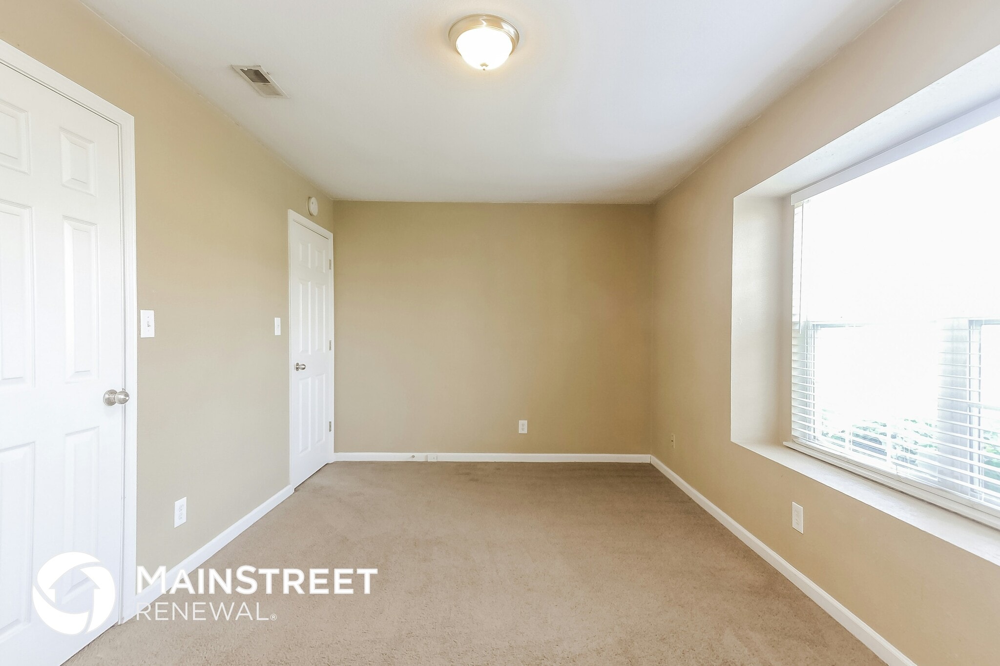 Building Photo - 2226 Leaf Dr