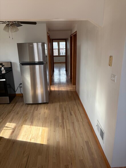 Building Photo - 6055 S Massasoit Ave