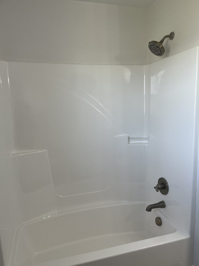 Building Photo - 9155 Concord Rd