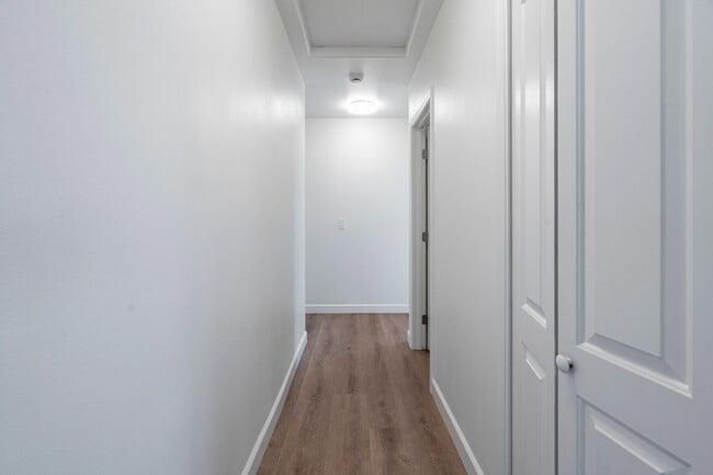 Building Photo - Remodeled Property- Centrally Located