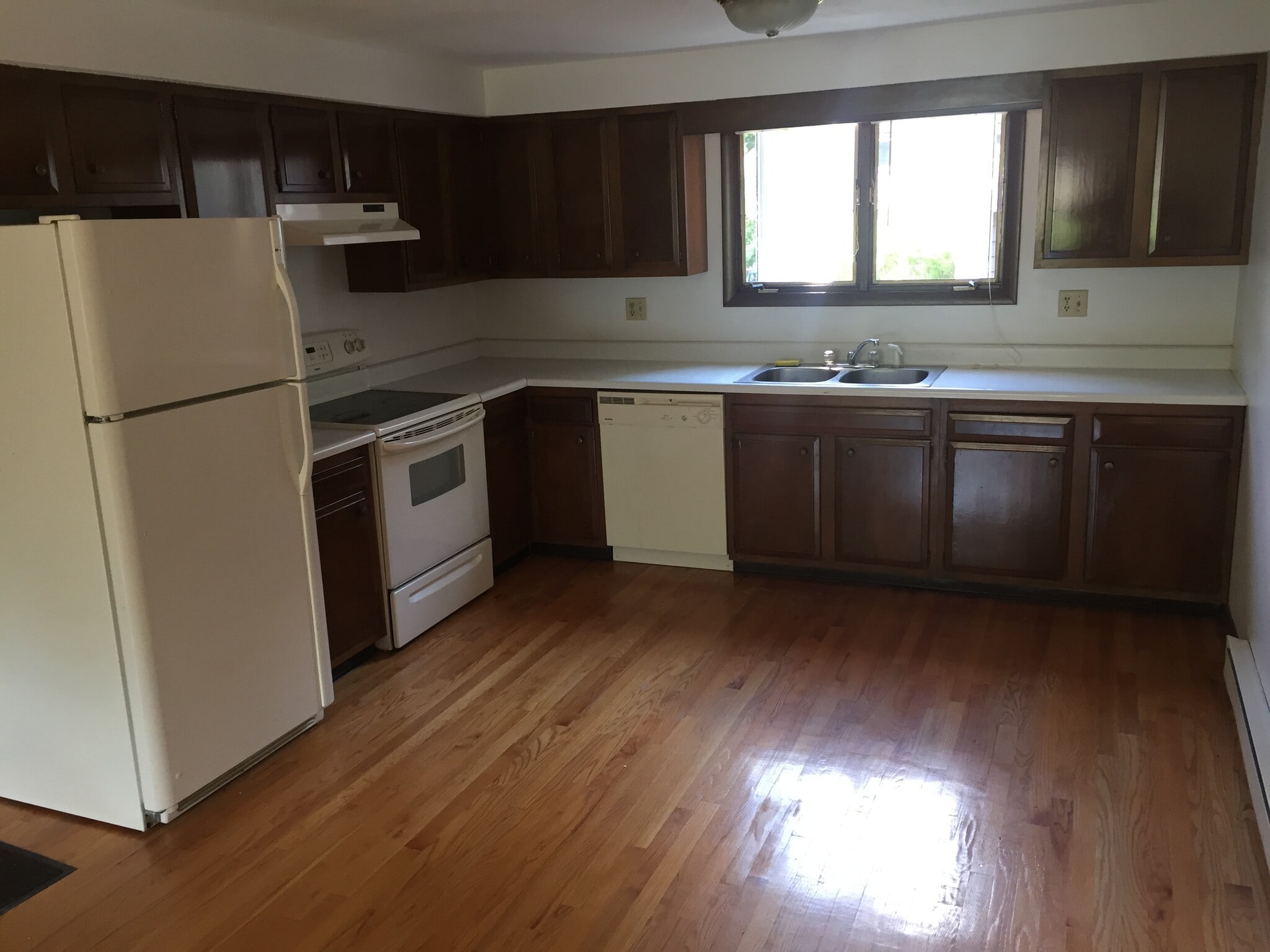 Building Photo - 167 South St