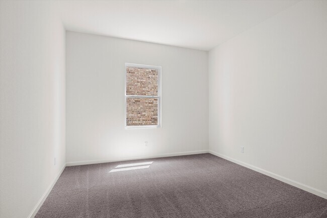 Building Photo - 5932 Sahara Dr