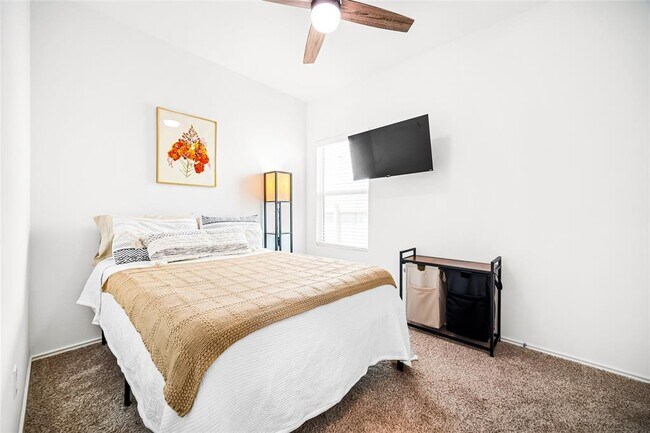 Building Photo - 13708 Tordillo Dr