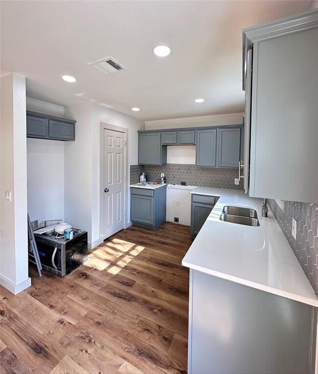 Building Photo - 109 High Point Blvd