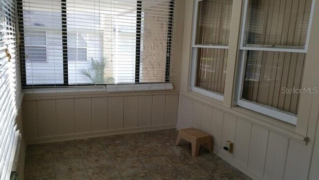 Building Photo - Cozy 3 bedroom, 1 bath for rent near downt...