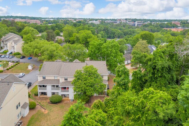 Building Photo - 290 Appleby Dr