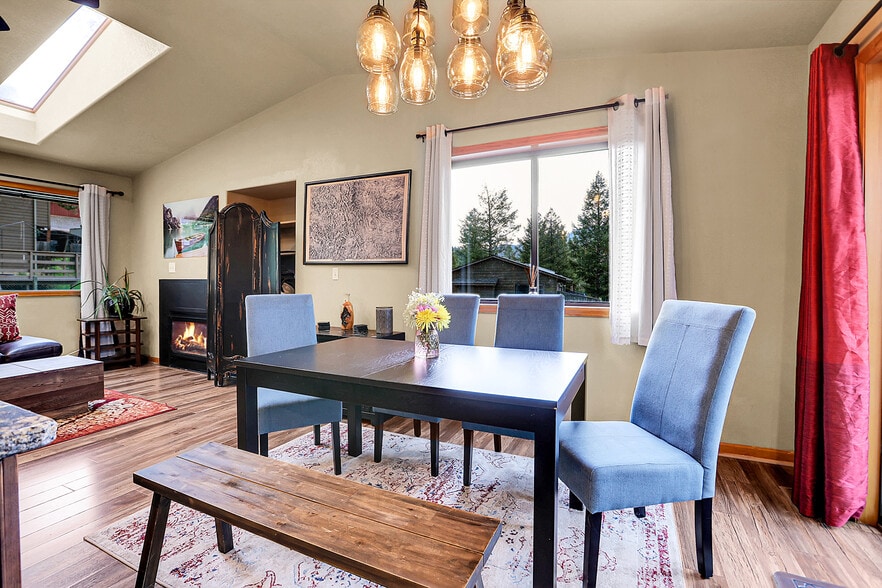 Dinning Room - 30273 Conifer Rd