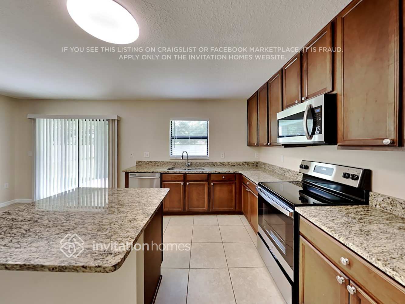 Building Photo - 212 Oaklanding Ln