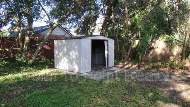 Building Photo - 6590 Sunset Dr