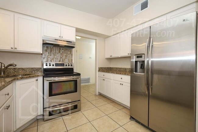 Building Photo - 3392 Bougainvillea Dr