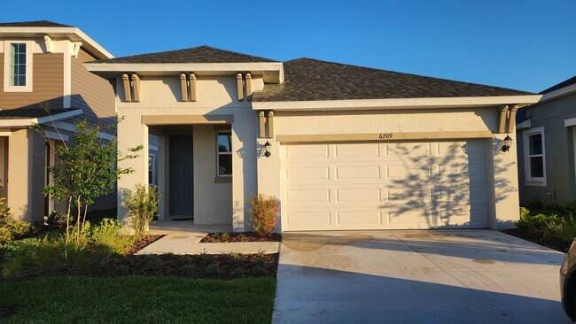 Primary Photo - 6709 Great Bear Dr