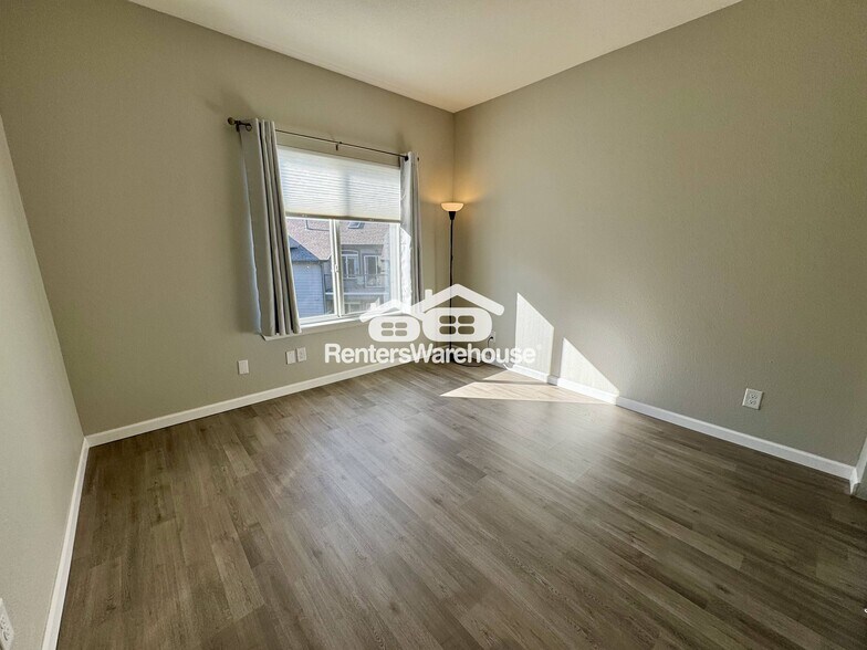 Building Photo - 2575 S Syracuse Way
