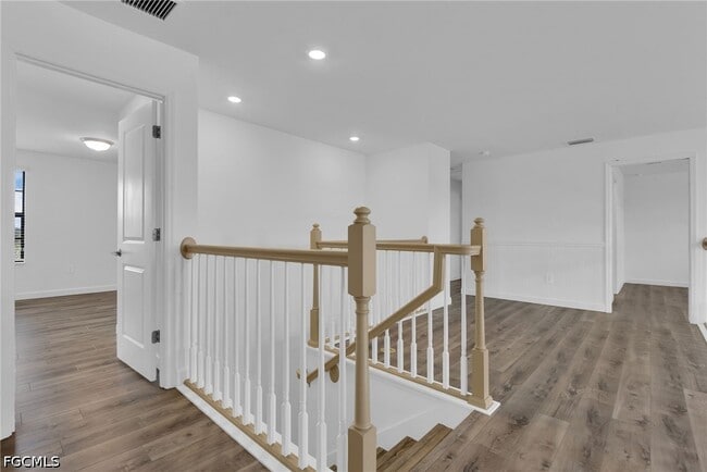 Building Photo - 10883 Timber Creek Dr