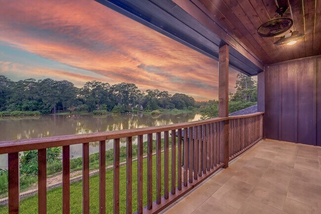 Building Photo - 15937 Stagecoach Rd