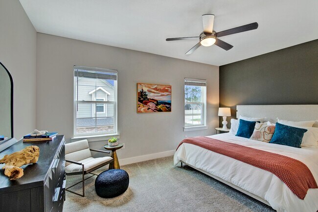 Building Photo - 28325 Birnham Woods Dr