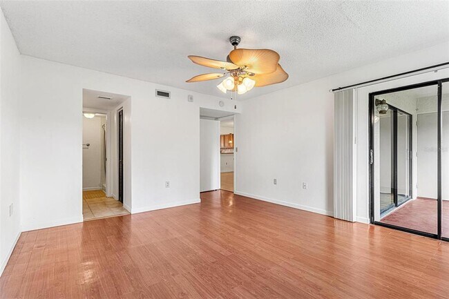 Building Photo - 108 Woodlands Ct
