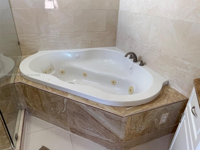 Building Photo - 9842 Watermill Cir