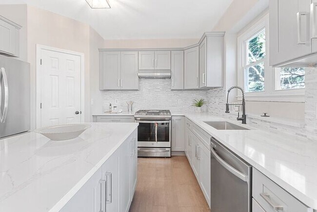 Building Photo - 3637 Green Pine Way