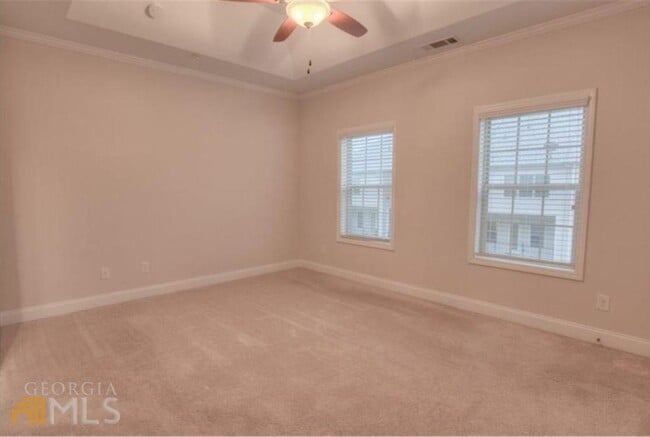 Building Photo - 2415 Tenor Ln