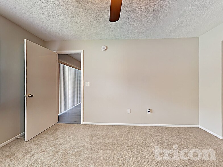 Building Photo - 4703 N Dawnmeadow Ct