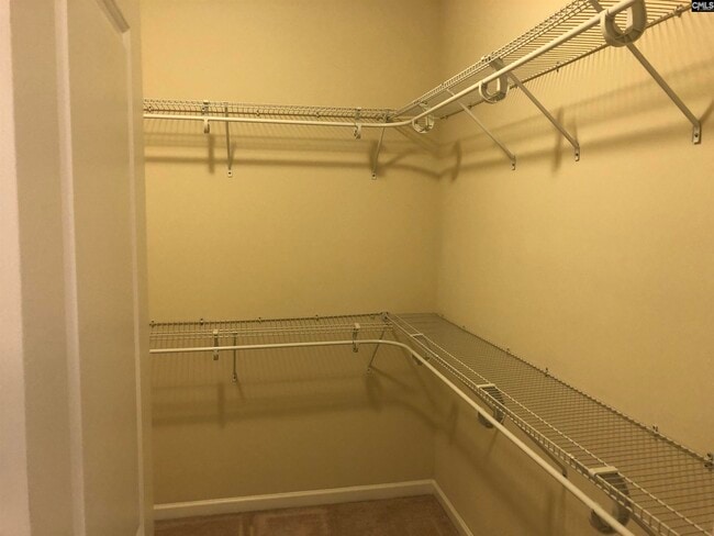 Building Photo - 636 Spanish Oak Dr