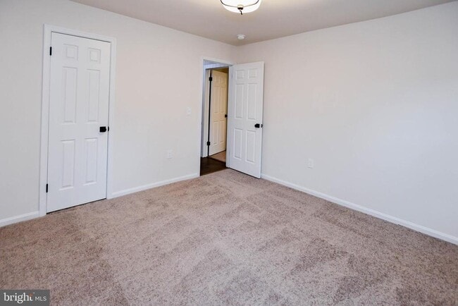Building Photo - 1423 Albert Dr