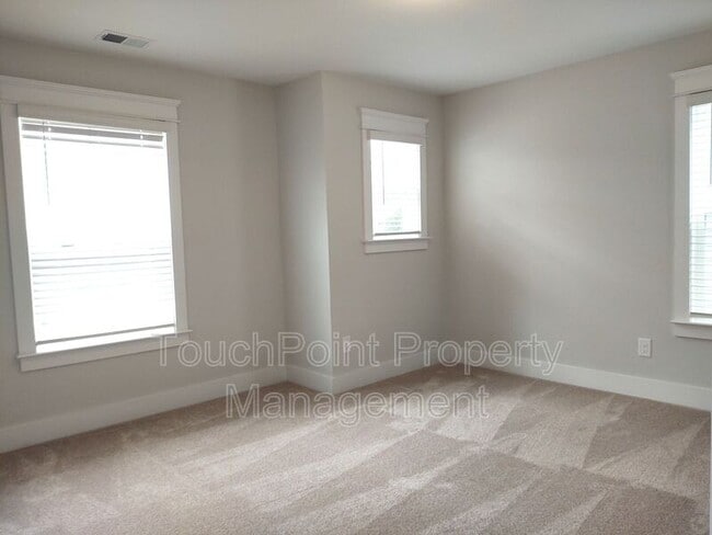 Building Photo - 4013 Belle Landing Rd
