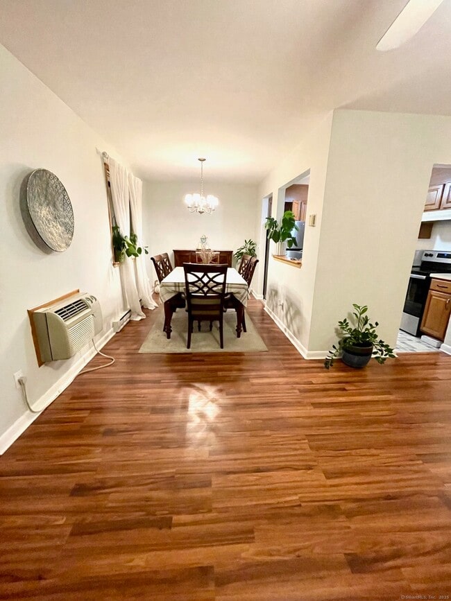 Building Photo - 31 Glenwood Ave