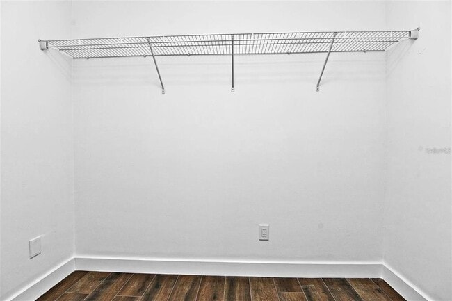 Building Photo - 112 Hillcrest Dr