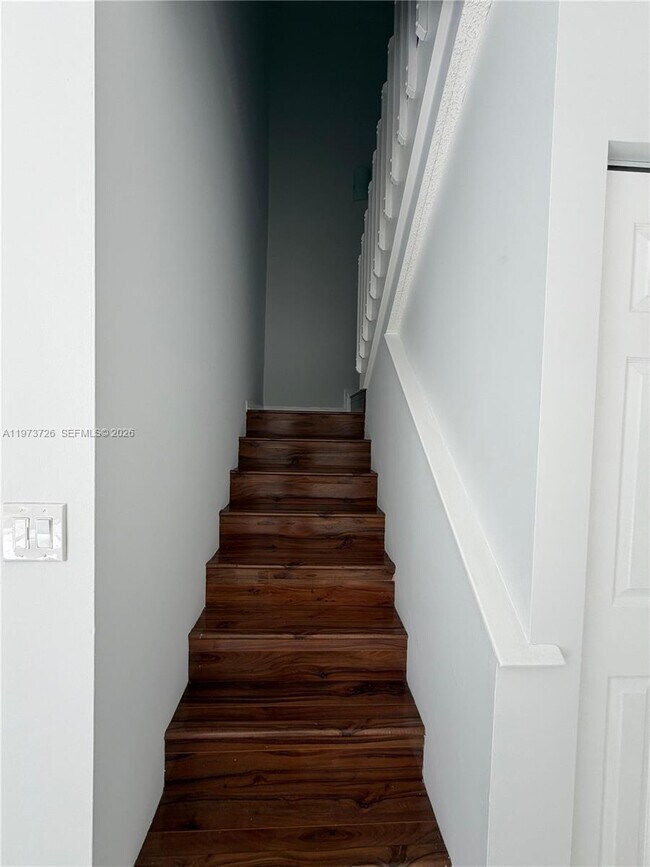 Building Photo - 1534 Weeping Willow Way