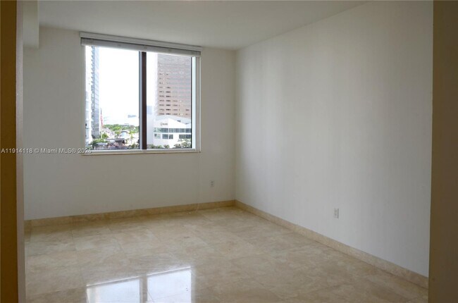 Building Photo - 901 Brickell Key Blvd