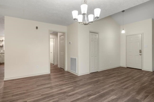 Building Photo - 1207 Whispering Pine Dr