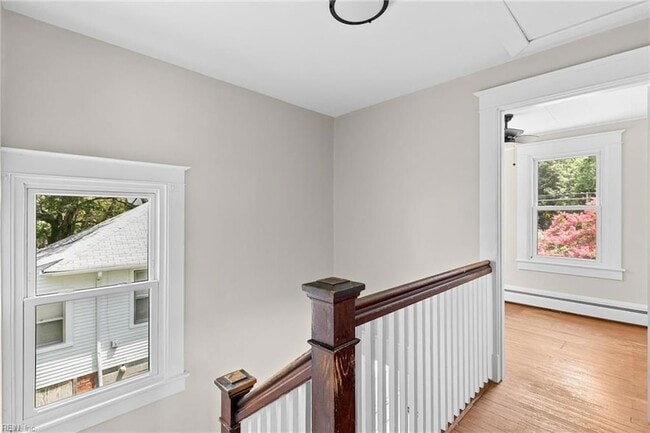 Building Photo - 149 Beach Rd