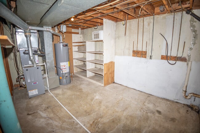 Building Photo - 710 Jackson St