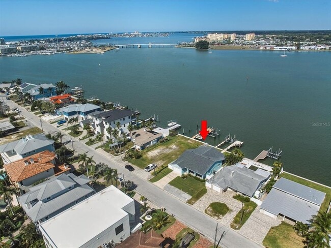 Building Photo - 828 Bay Point Dr