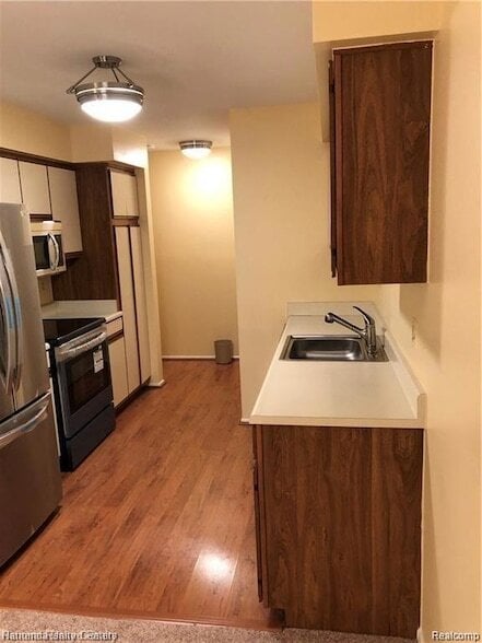 Building Photo - 43449 Arbor Way W
