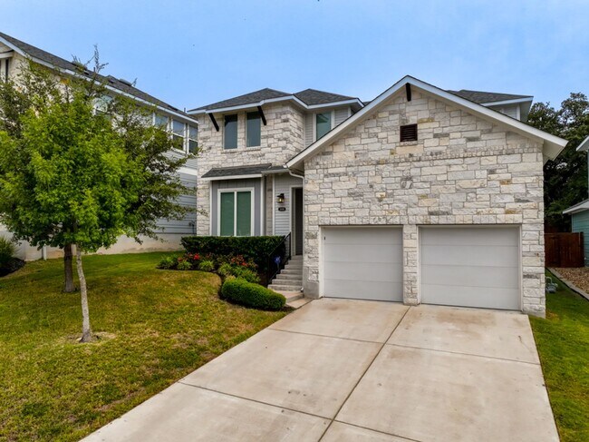 Building Photo - Spacious, Stylish, and Perfectly Located 3 Bedrooms, 2.5 Bathrooms in North Shields!!!